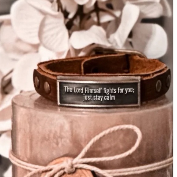 Leather bracelet : The Lord Himself Fights For You; Just Stay Calm - Picture 2 of 3